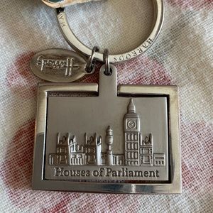 HARRODS 3-pc Silver House of Parliament Keyring w/Name+Location, Tag & Ring, NWT